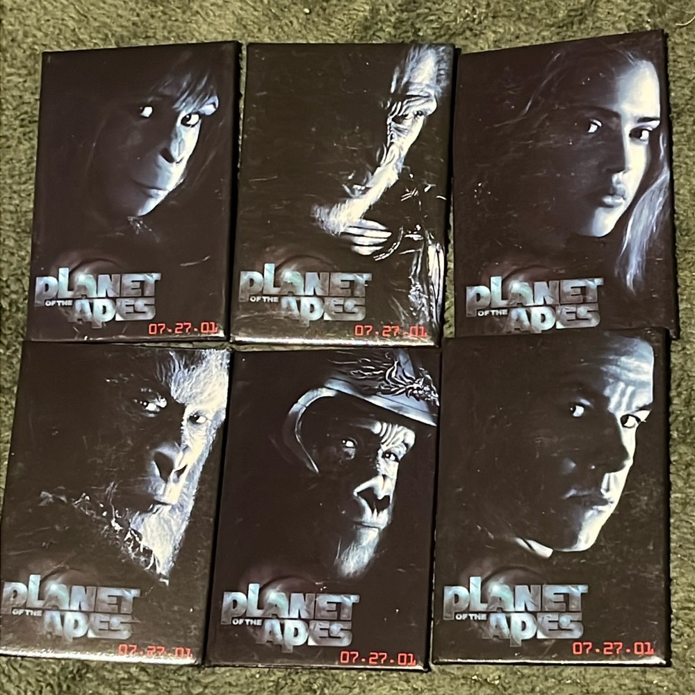 Planet of the Apes (2001) promo buttons - Set of 6 - Great Shape!